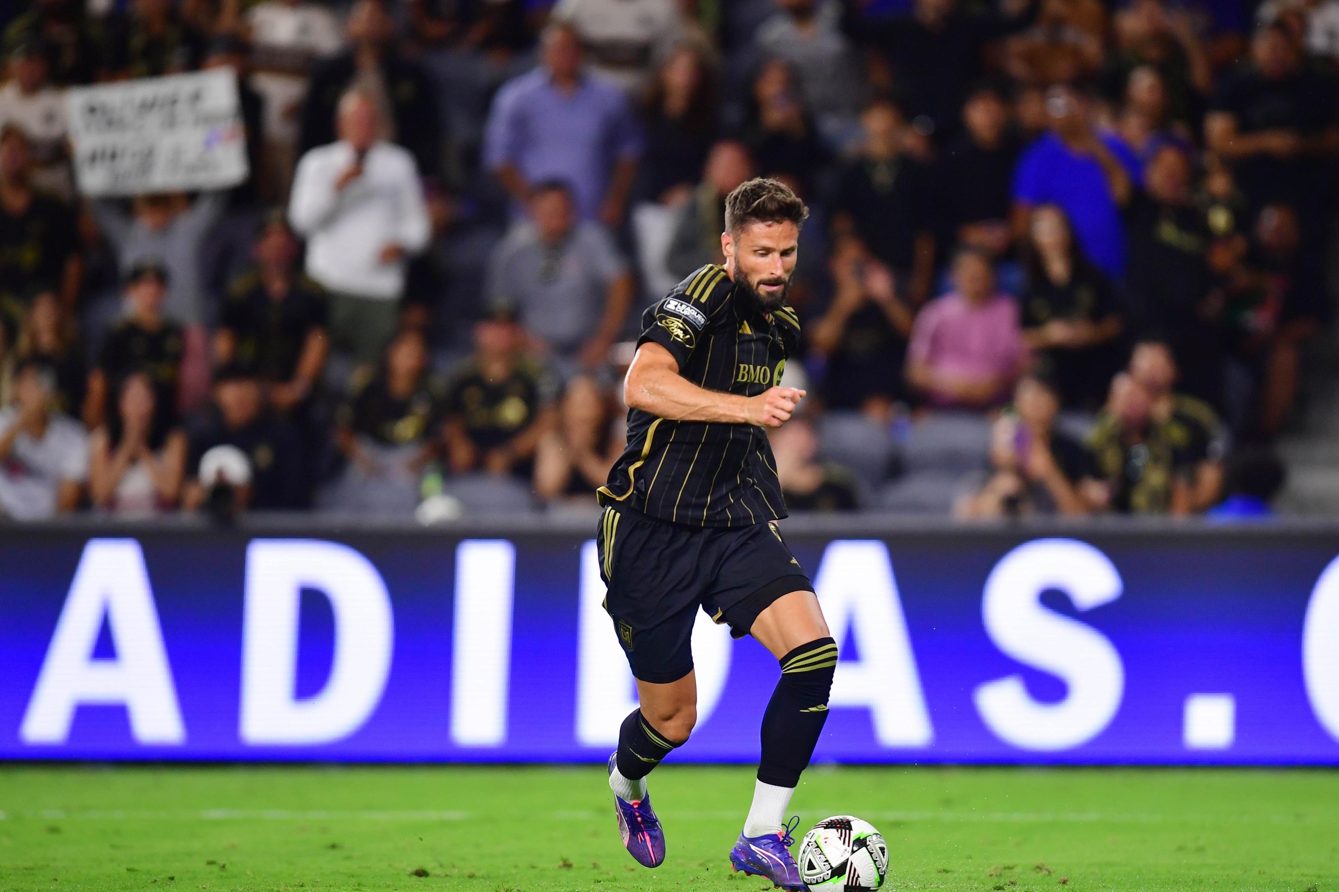 LOL英雄联盟官方下注平台-切尔西训练开放日，赛前再遭质疑引欢呼，欧篮联在即，数据趋势出现新变化的简单介绍